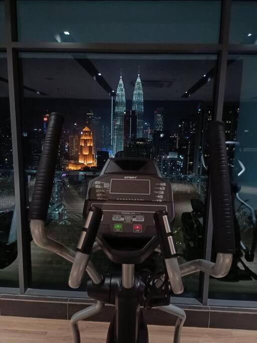 Col 23a8a Morden Klcc View