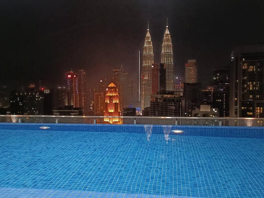 Col 23a8a Morden Klcc View